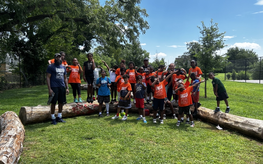 Jerel Wilson with For My Kidz Jerel Wilson with group of kids